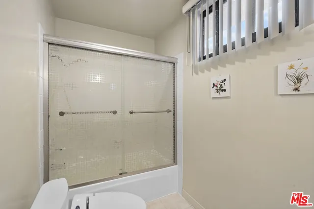 $459,000 | 729 South Hobart Boulevard, Unit 40, Los Angeles, CA 90005