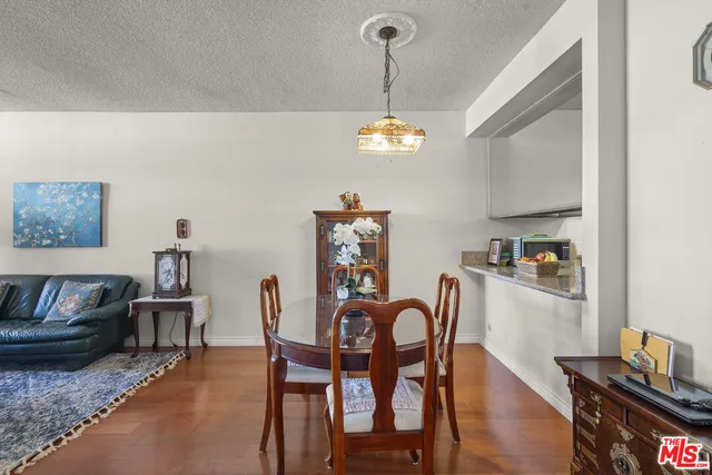 $459,000 | 729 South Hobart Boulevard, Unit 40, Los Angeles, CA 90005