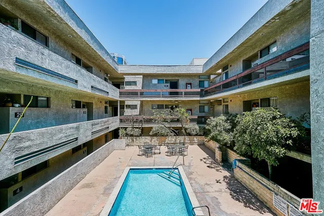 $459,000 | 729 South Hobart Boulevard, Unit 40, Los Angeles, CA 90005