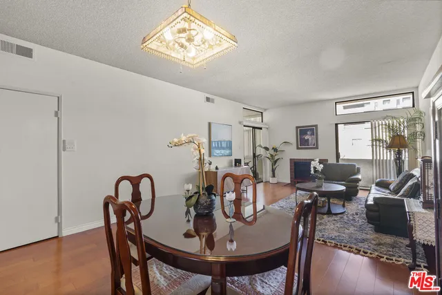 $459,000 | 729 South Hobart Boulevard, Unit 40, Los Angeles, CA 90005