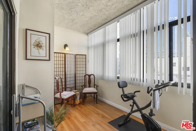 $459,000 | 729 South Hobart Boulevard, Unit 40, Los Angeles, CA 90005