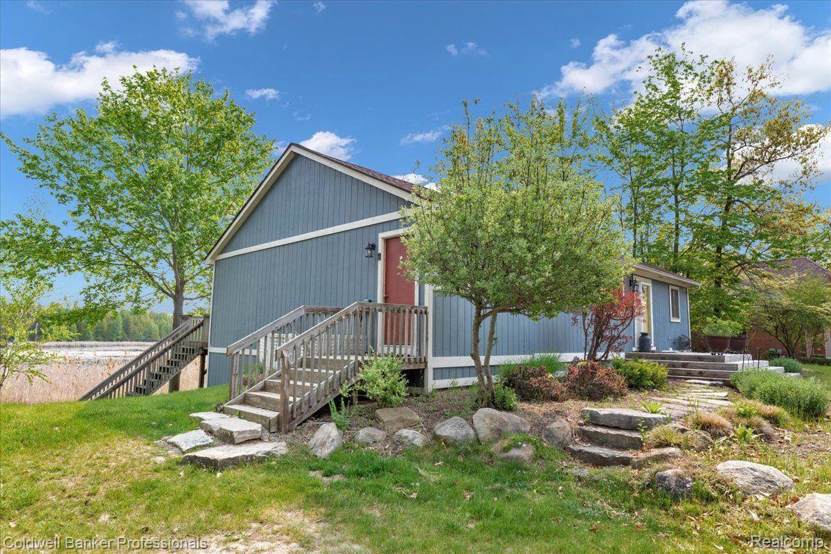 798 Gravel Ridge Road Leonard, MI 48367 - Photo 15 of 48 Gallery Image 15