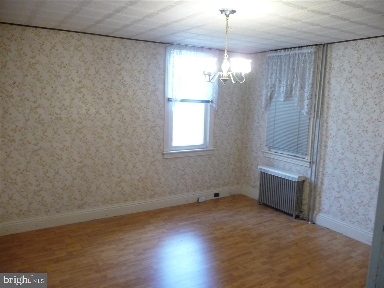 928 Stoverstown Road York, PA 17408 - Photo 7 of 25