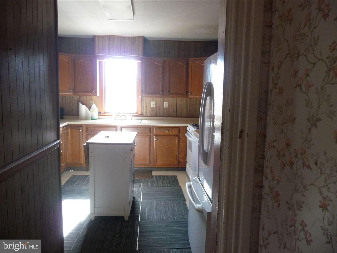 928 Stoverstown Road York, PA 17408 - Photo 9 of 25
