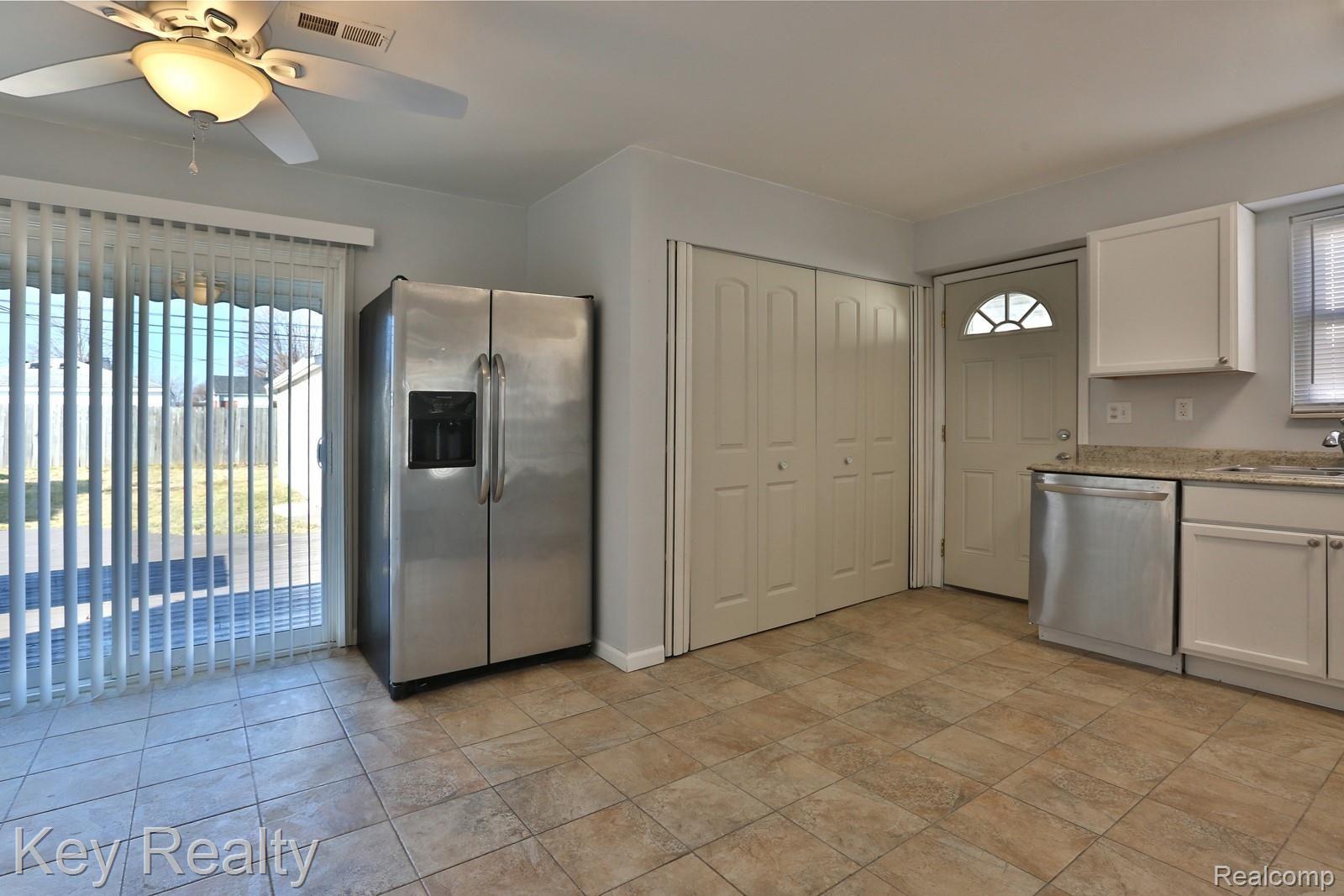 7190 Pardee Road Taylor, MI 48180 - Photo 11 of 16 2B8A8265 (1).jpg