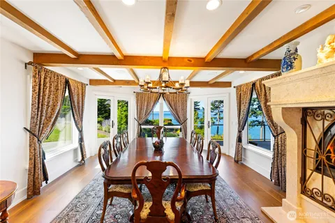 $5,500,000 | 4002 Oakes Avenue, Anacortes, WA 98221