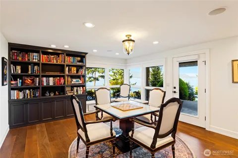 $5,500,000 | 4002 Oakes Avenue, Anacortes, WA 98221