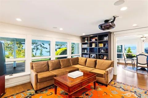 $5,500,000 | 4002 Oakes Avenue, Anacortes, WA 98221