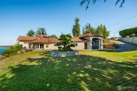 $5,500,000 | 4002 Oakes Avenue, Anacortes, WA 98221