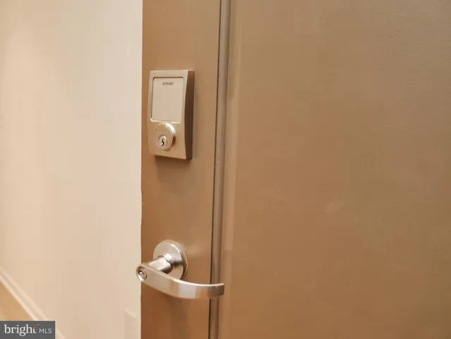 $3,400 | 350 G Street Southwest, Unit N501, Washington, DC 20024