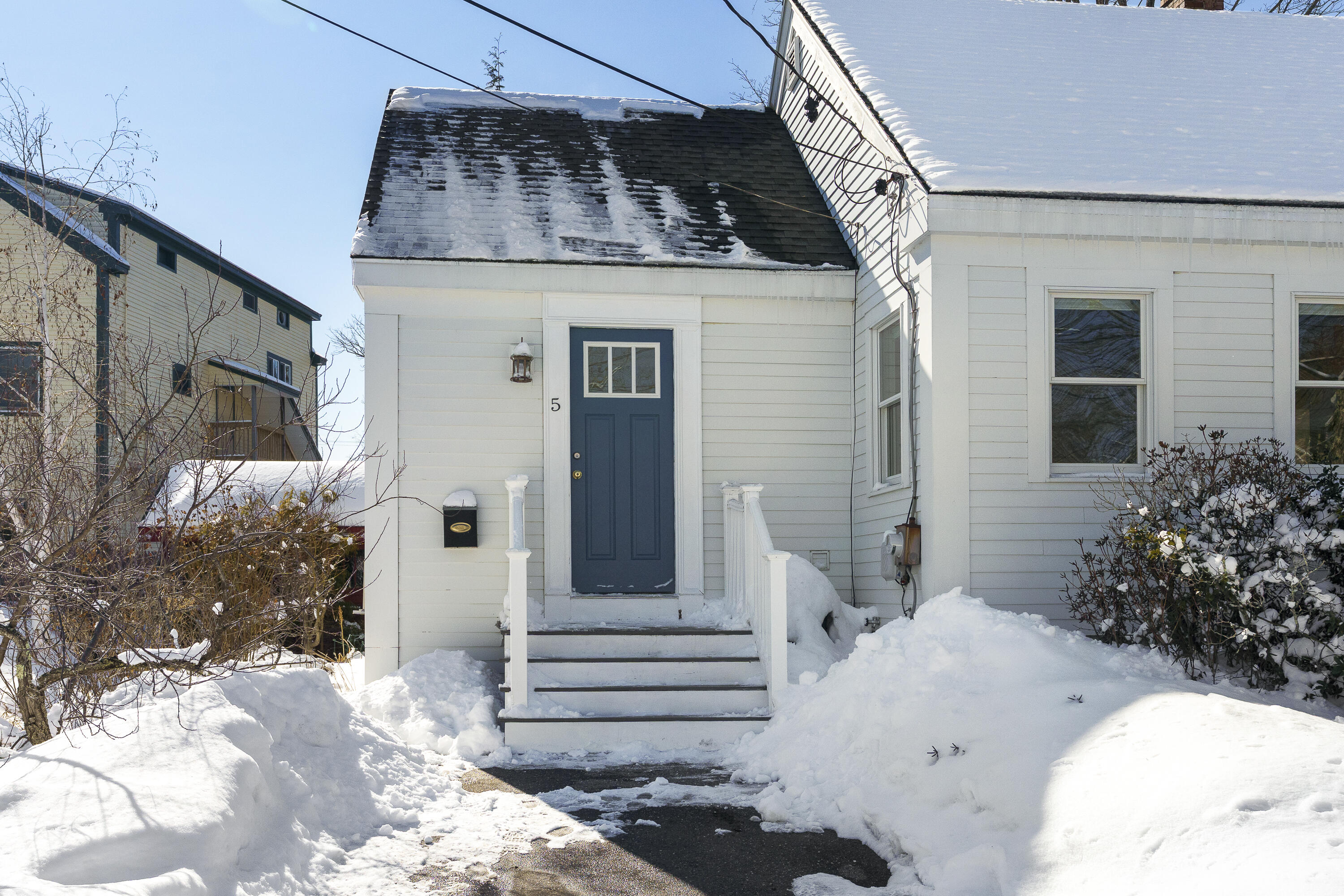 5 Holbrook Street Freeport, ME 04032 - Photo 3 of 39 10-5 Holbrook St, Freeport, ME-TP