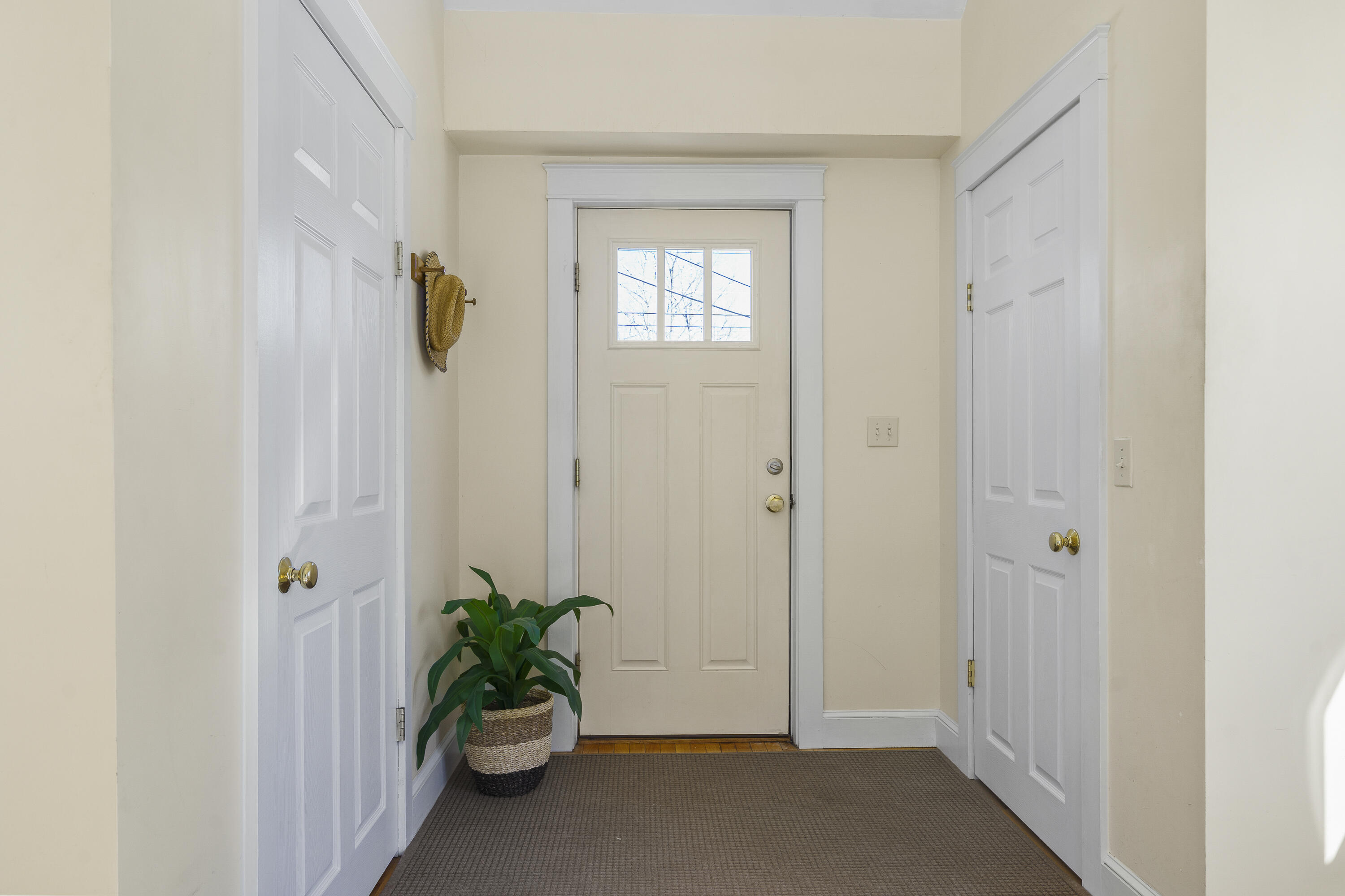 5 Holbrook Street Freeport, ME 04032 - Photo 4 of 39 12-5 Holbrook St, Freeport, ME-TP