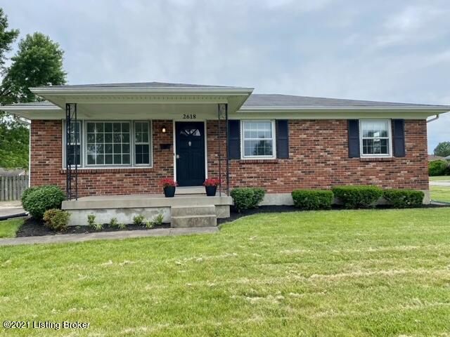 2618 Alps Road Louisville, KY 40216 - Photo 1 of 12 Front of home