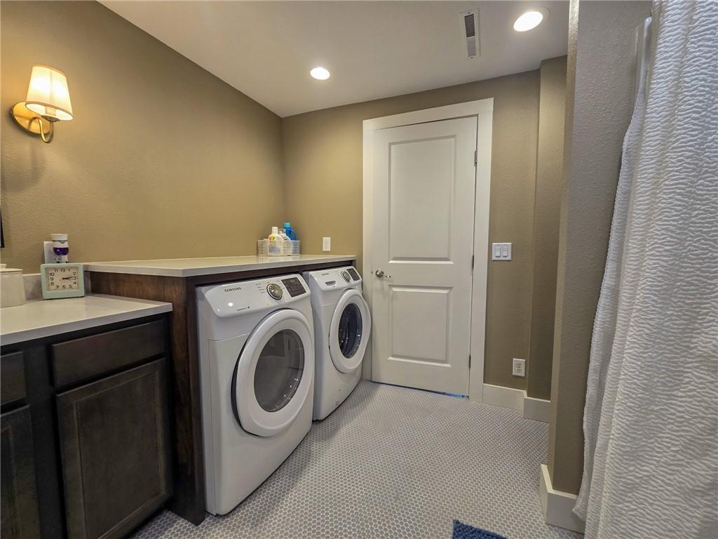 132 Kahola Road Council Grove, KS 66846 - Photo 13 of 26