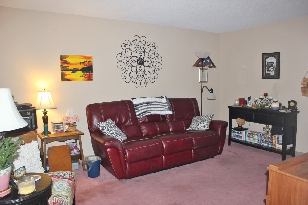 4 Pine Brook Lane, Unit B2 Springfield, VT 05150 - Photo 3 of 13 Gallery Image 3