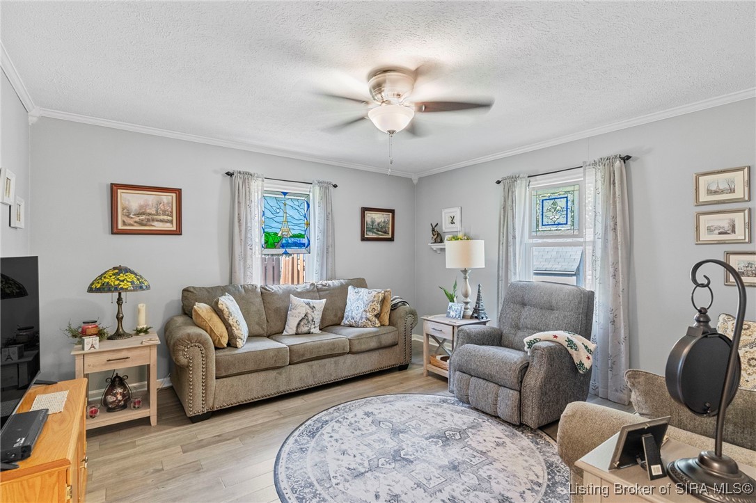 114 Cherry Trace Madison, IN 47250 - Photo 13 of 46 Family Room