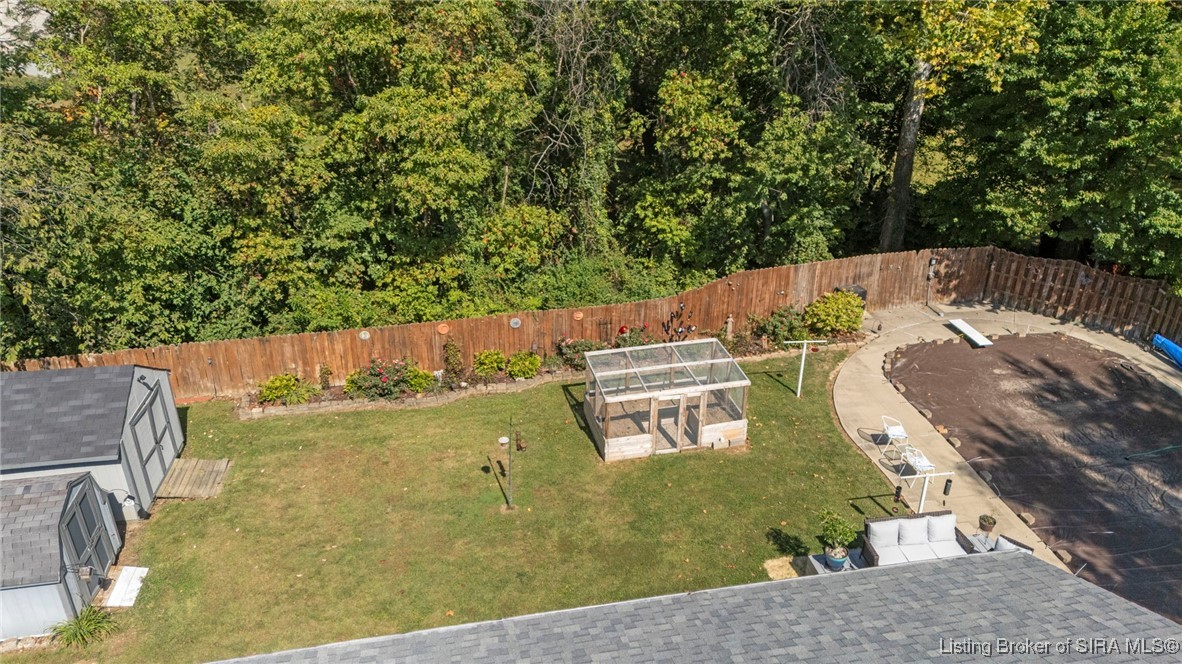 114 Cherry Trace Madison, IN 47250 - Photo 30 of 46 Back yard