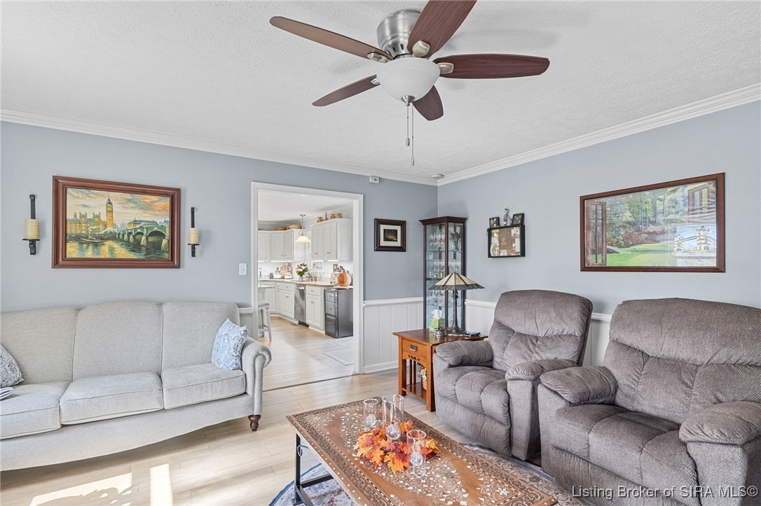 114 Cherry Trace Madison, IN 47250 - Photo 9 of 46 Living Room
