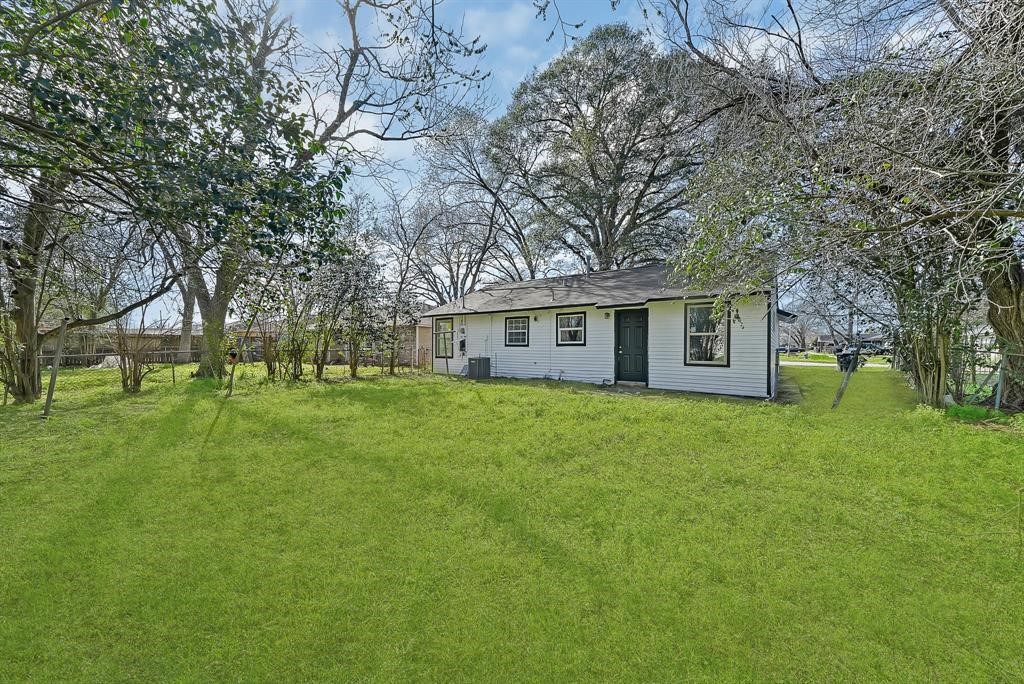 7609 St Lo Road Houston, TX 77033 - Photo 14 of 14