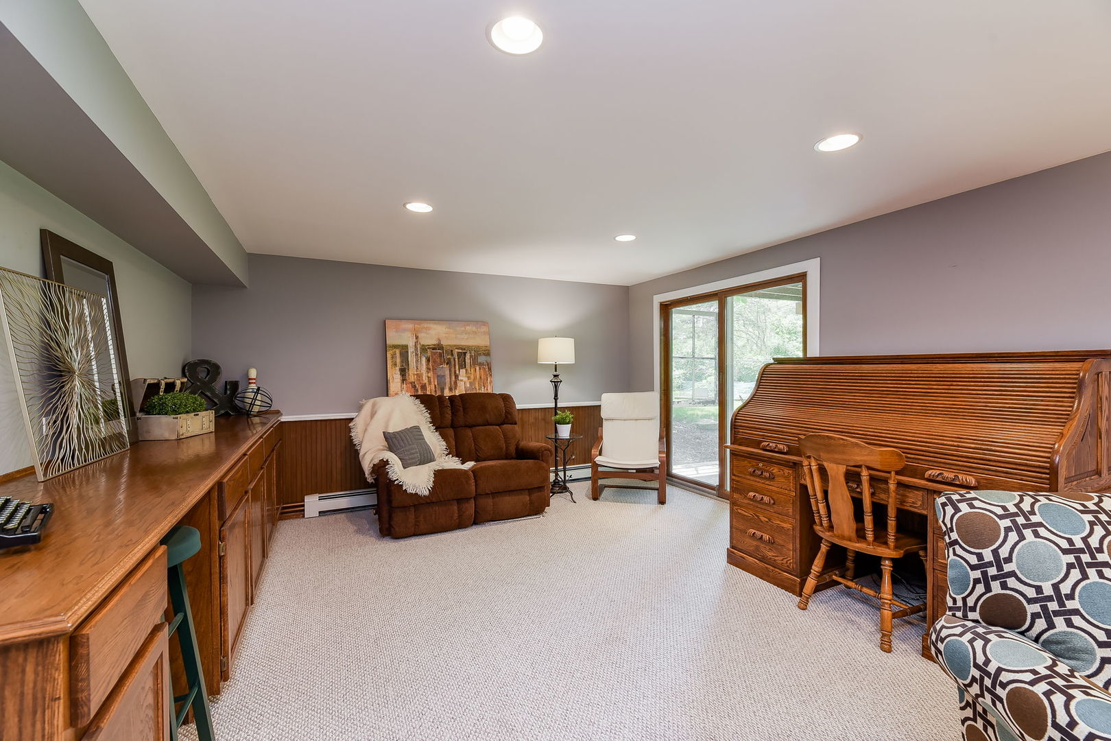 N150 County Farm Road Winfield, IL 60190 - Photo 13 of 22 a living room with furniture a window and a flat screen tv