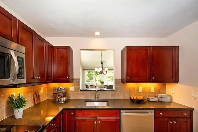 $560,000 | 125 Bradstreete Crossing, Unit 125, Plymouth, MA 02360