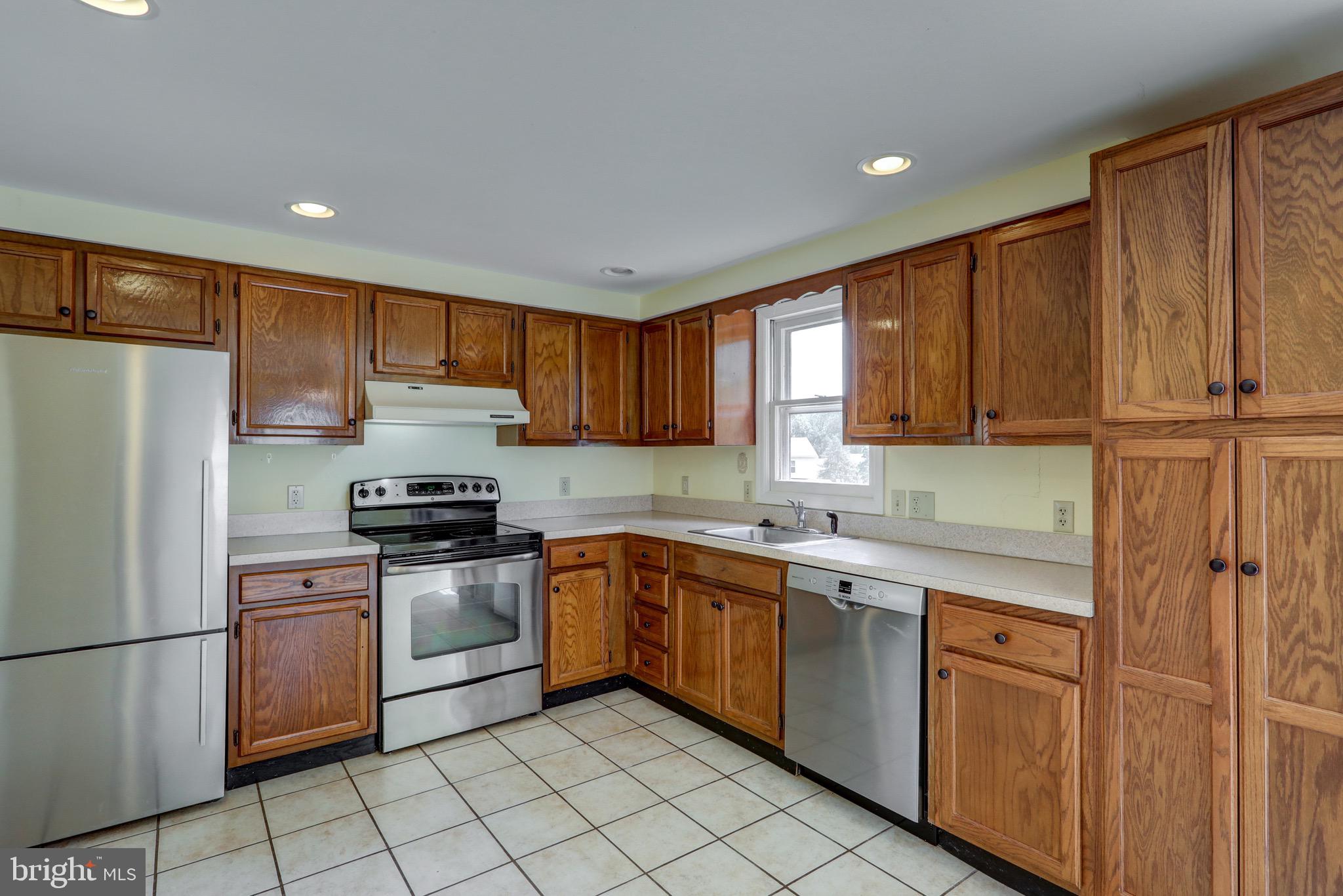 478 Amesbury Road Lancaster, PA 17601 - Photo 18 of 37 Gallery Image 18