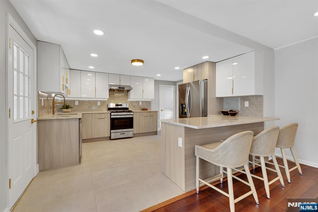 25 Riverview Avenue Rutherford, NJ 07070 - Photo 18 of 50