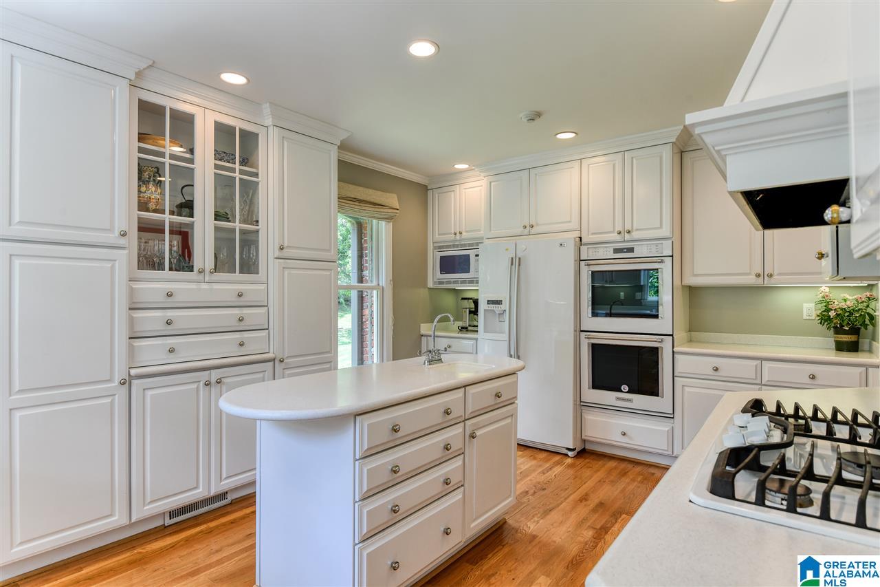 1887 Shades Crest Road Birmingham, AL 35216 - Photo 17 of 49