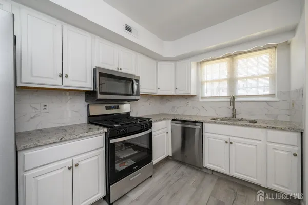 $3,150 | 805 Darlington Drive, Old Bridge, NJ 08857