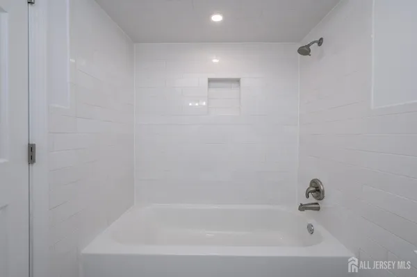 $3,150 | 805 Darlington Drive, Old Bridge, NJ 08857