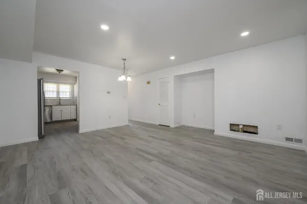 $3,150 | 805 Darlington Drive, Old Bridge, NJ 08857