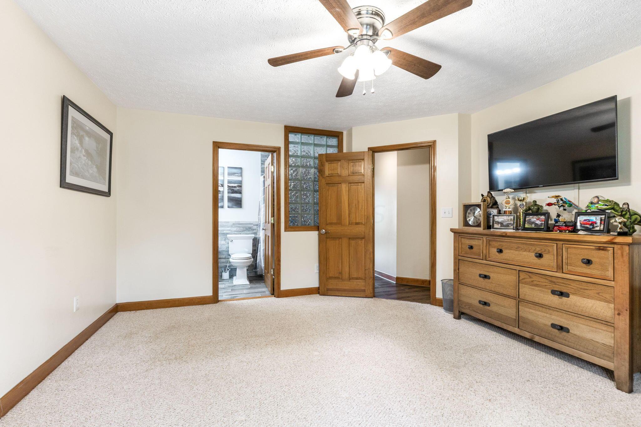 7330 Justus Road Southwest Stoutsville, OH 43154 - Photo 27 of 63 7330 Justus Rd (Interior)-25
