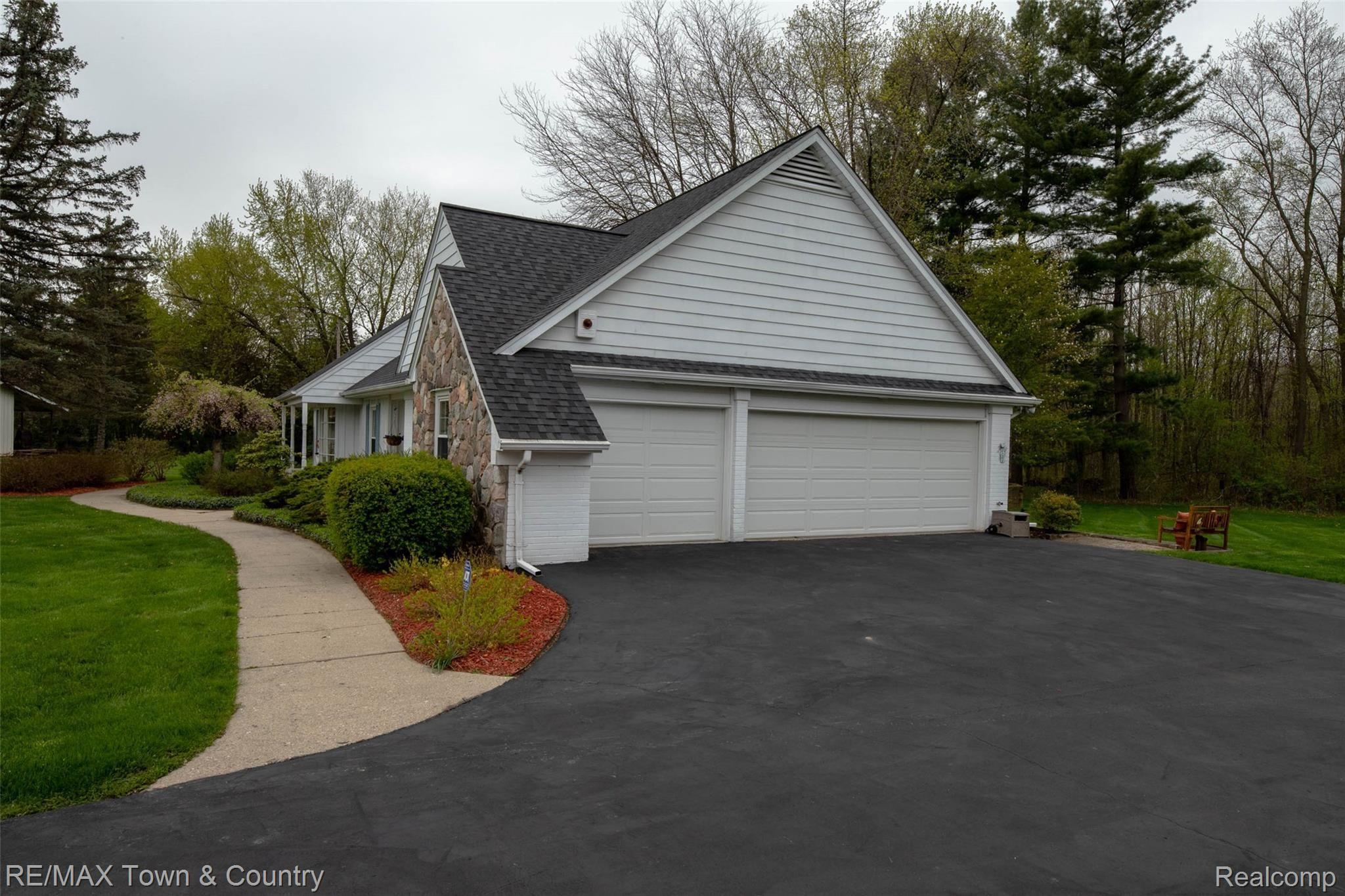 1227 Rocky Ridge Trail Flint, MI 48532 - Photo 73 of 80 72.jpg