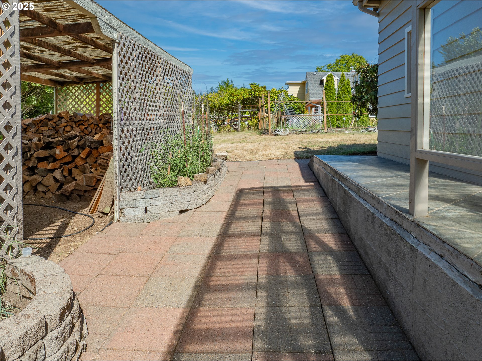 1211 Fairview Street Myrtle Point, OR 97458 - Photo 42 of 48 a view of a pathway both side of building