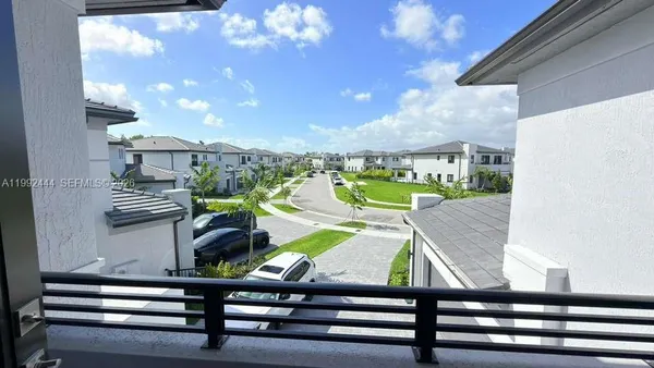 $18,500 | 19708 Northeast 14th Avenue, Miami, FL 33179