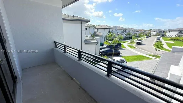 $18,500 | 19708 Northeast 14th Avenue, Miami, FL 33179