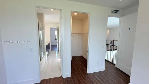 $18,500 | 19708 Northeast 14th Avenue, Miami, FL 33179