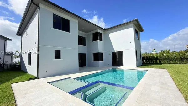 $18,500 | 19708 Northeast 14th Avenue, Miami, FL 33179