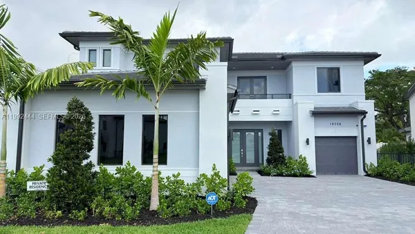 $18,500 | 19708 Northeast 14th Avenue, Miami, FL 33179