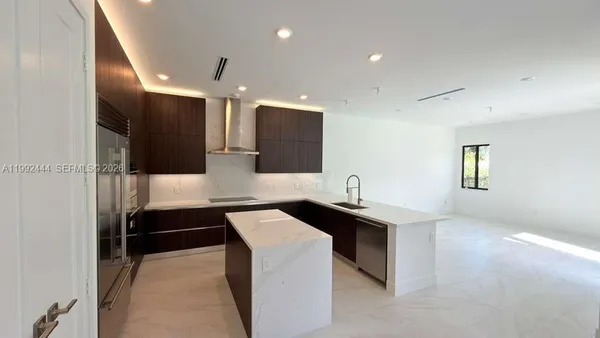 $18,500 | 19708 Northeast 14th Avenue, Miami, FL 33179