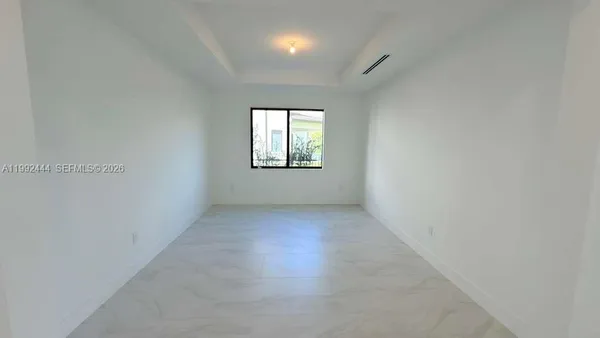 $18,500 | 19708 Northeast 14th Avenue, Miami, FL 33179