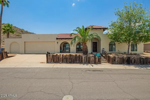 $3,095 | 239 East Aster Drive, Phoenix, AZ 85022
