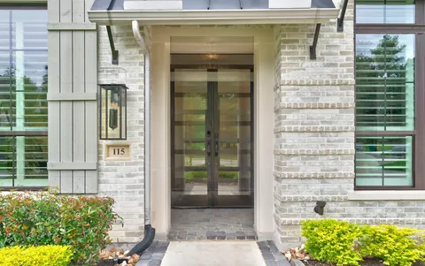 $1,195,000 | 115 Emerald Isle, Montgomery, TX 77316