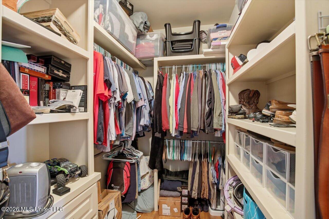 111 Claiborne Street Madison, MS 39110 - Photo 40 of 54 Primary closet