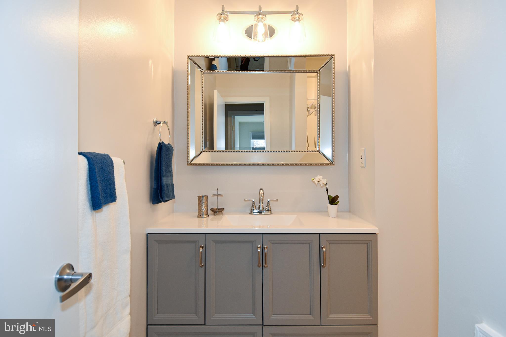 2412 Alsop Court Reston, VA 20191 - Photo 27 of 44 Hall bath is newly appointed as well