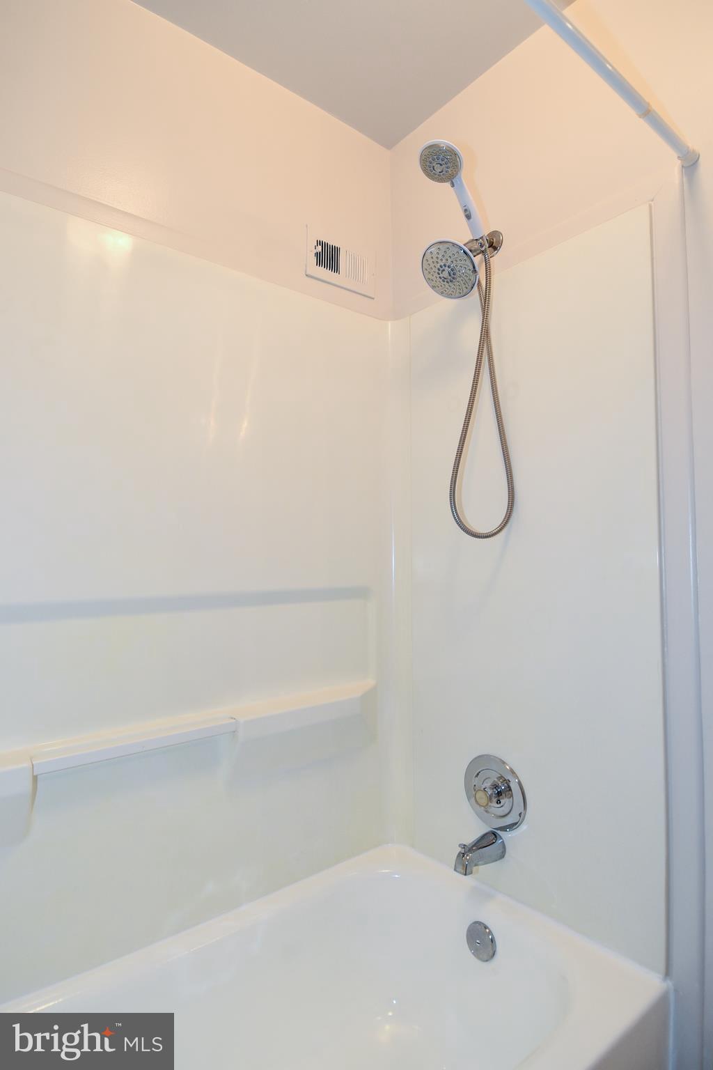 2412 Alsop Court Reston, VA 20191 - Photo 29 of 44