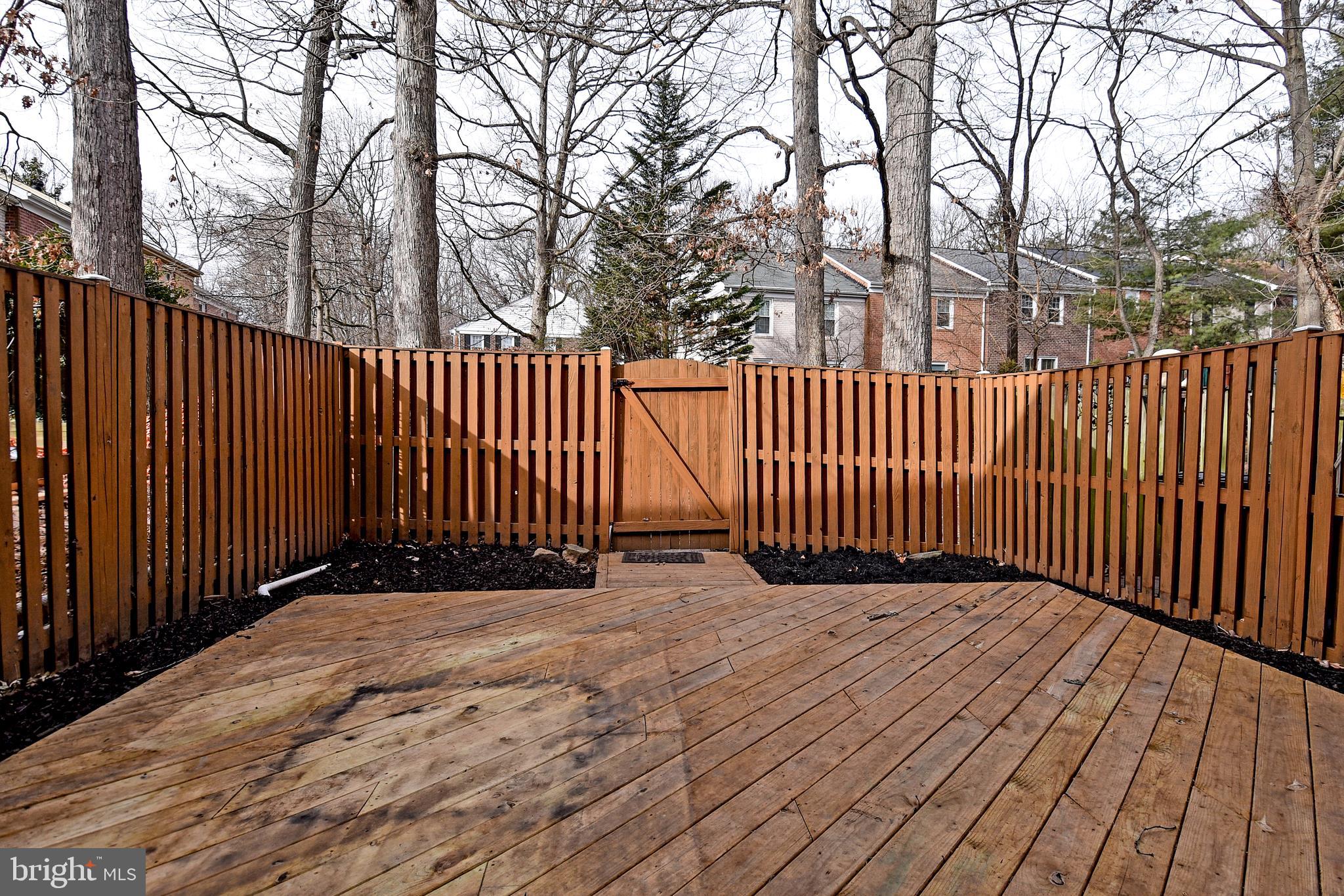 2412 Alsop Court Reston, VA 20191 - Photo 38 of 44 A fully fenced back yard.