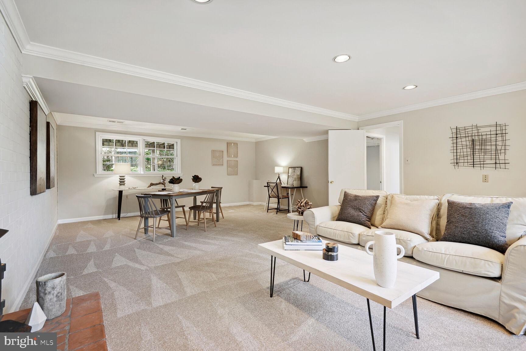 11521 Vale Road Oakton, VA 22124 - Photo 21 of 26 Gallery Image 21
