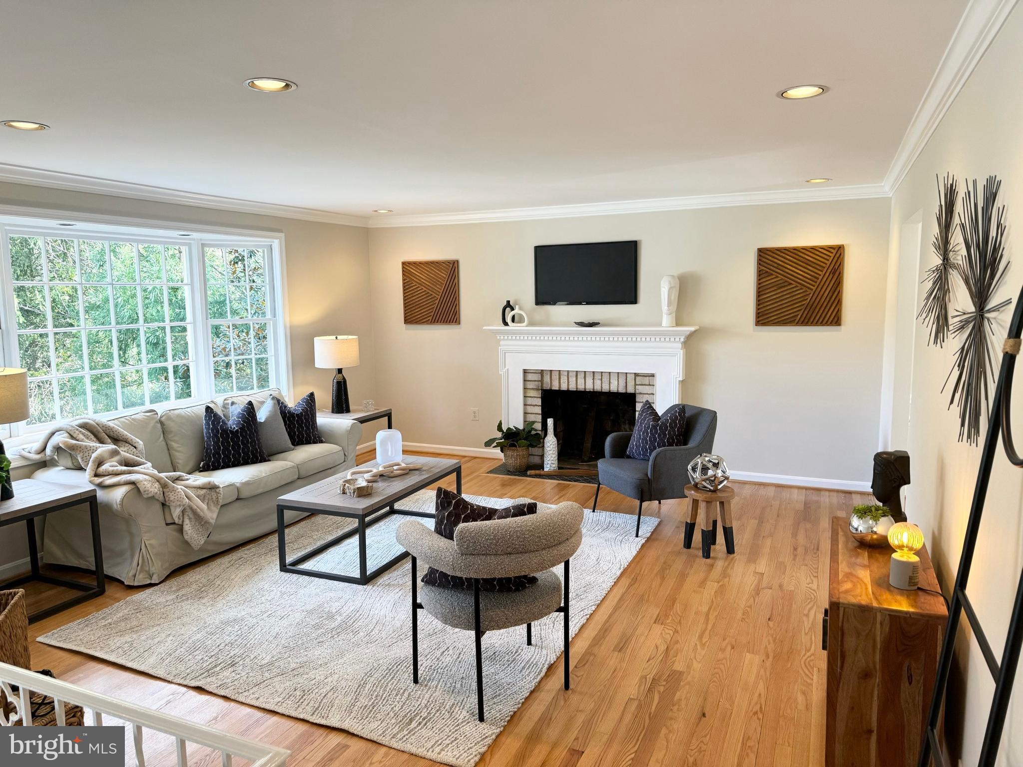 11521 Vale Road Oakton, VA 22124 - Photo 4 of 26 Spacious Living Room w/Frplc