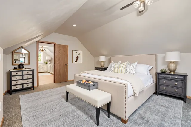 $489,900 | 1581 West Pinehurst Avenue, St. Paul, MN 55116